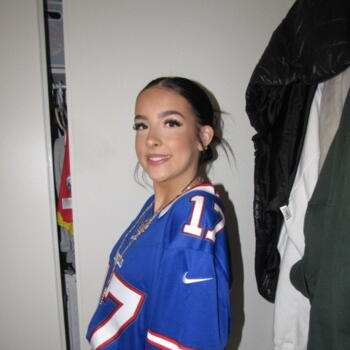 Babysitter in Whitby: Sam