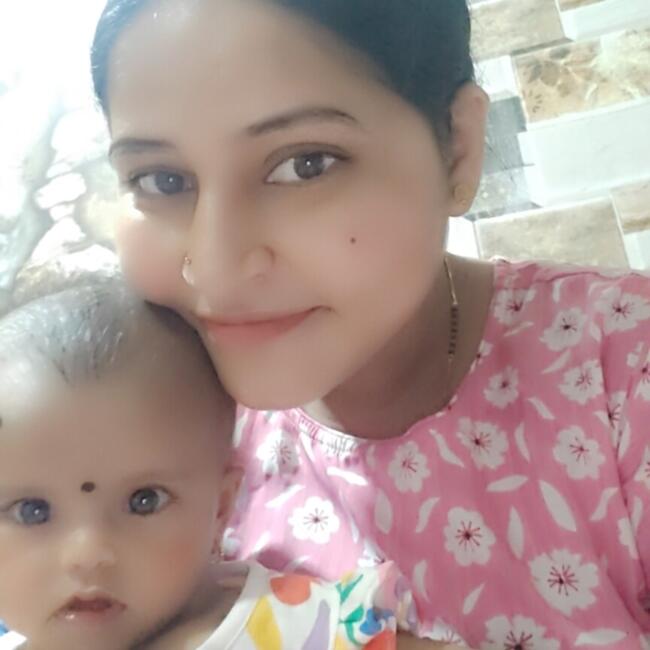 बम्बई में बेबीसिटिंग की नौकरी: Deepika