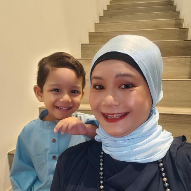 Pengasuh di Tampoi: Hairiah