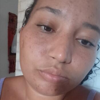 Babá em Brasília: CintiA