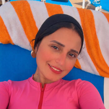 Babysitting job in Alexandria: babysitting job Menna