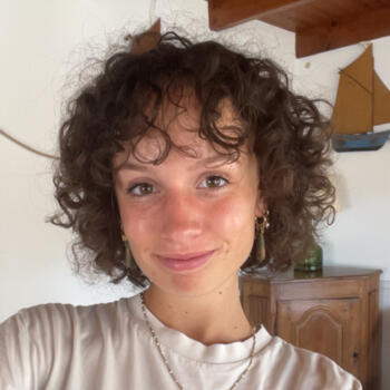 Babysitter in Poitiers: Faustine