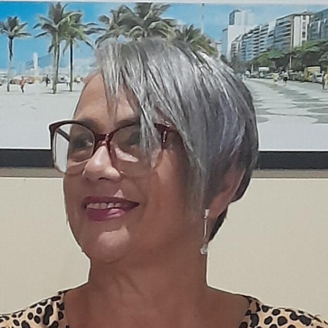 Babá em Rio de Janeiro: Lucy