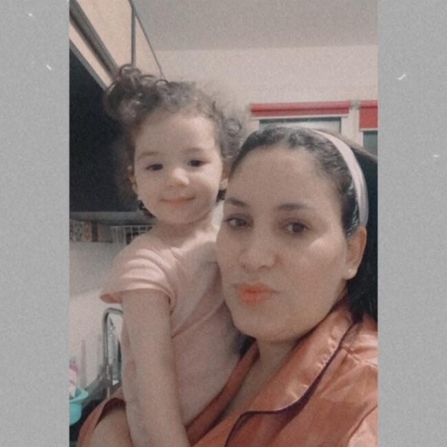 Babysitter in Nanterre: Zohra