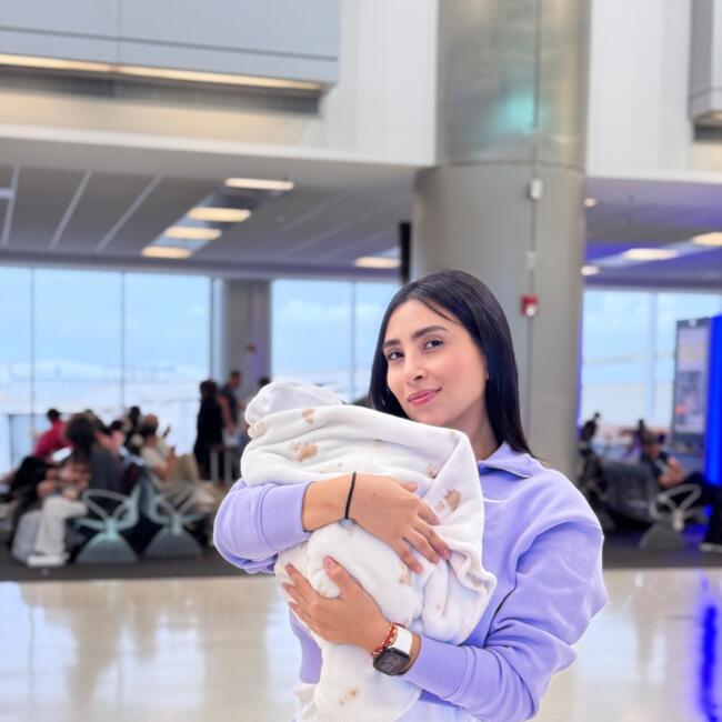 Δουλειά για babysitter στην περιοχή Cali: Tati
