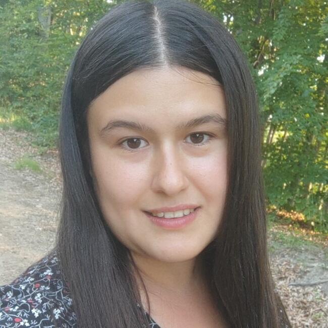 Babysitter in Chernivtsi: Елла