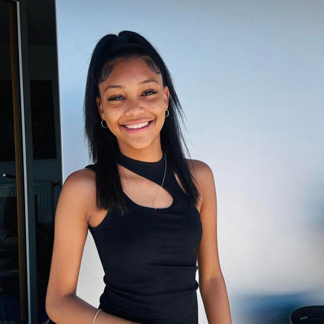 Childminder in Villefranche-sur-Saône: Etana