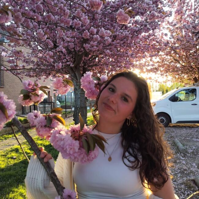 Babysitter in Herzele: Elise