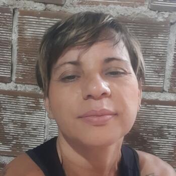 Babá em Recife: Valdijane