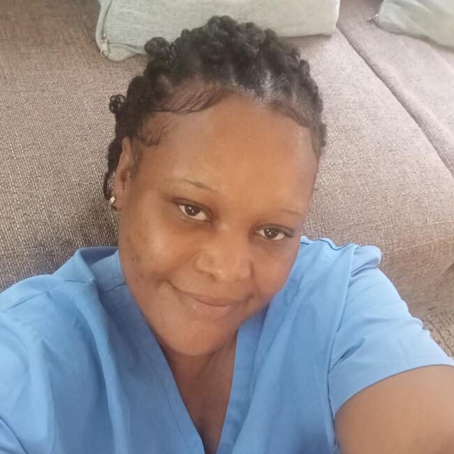 Babysitter in Morant Bay: Jenies