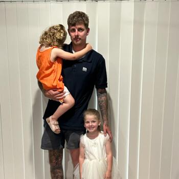 Babysitting job in Ballarat: babysitting job Scott