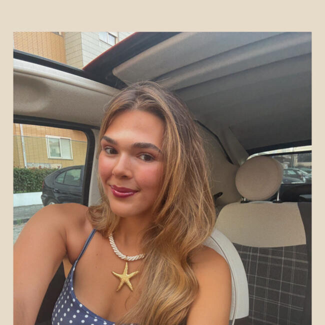 Babysitter in Rio Meão: Maria