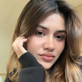 Babysitter in Seoul: Safia