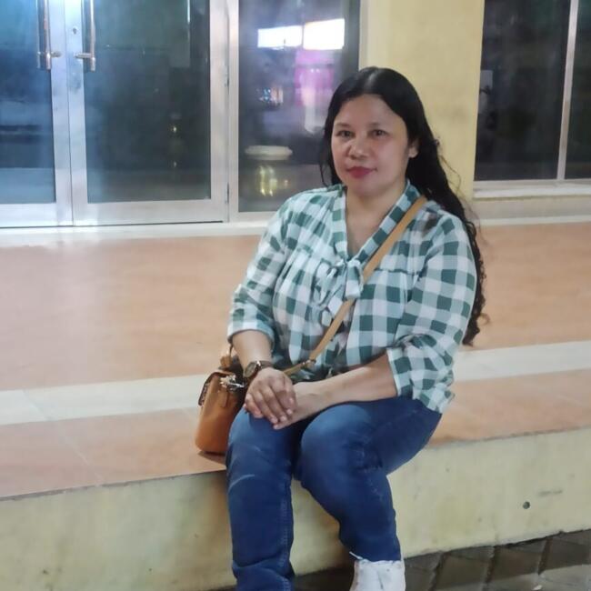 وظيفة جليسة أطفال في إمارة الشارقة: Marilou