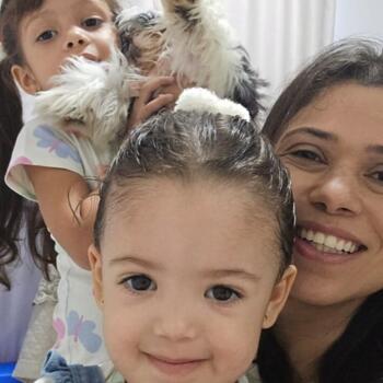 Emprego de babá em Betim: emprego de babá Ester