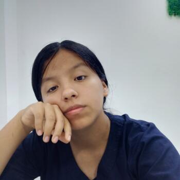 Niñera en Villa: Alexandra