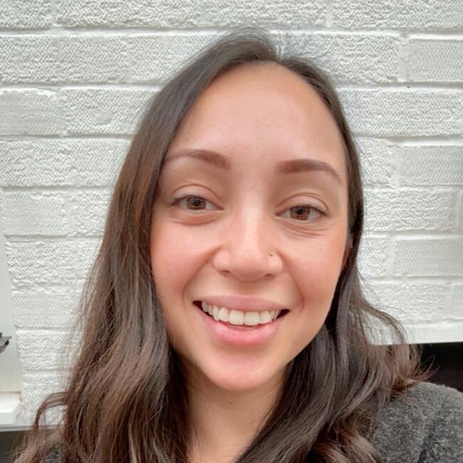 Babysitter in Farnham: Melissa