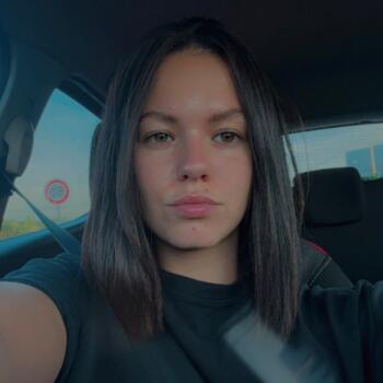 Babysitter Saint-Genis-les-Ollières: Jade