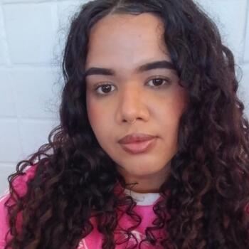 Babysitter in Nísia Floresta: Maria Clara