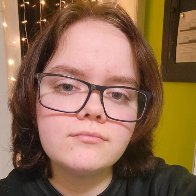 Babysitter in Anzegem: Angelina