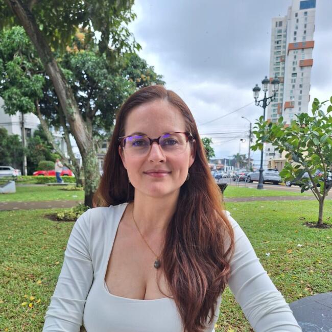 Trabajo para niñera en Guadalupe: Adriana