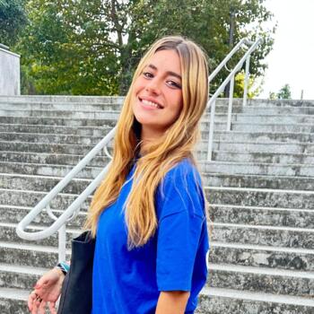 Babysitter em Carcavelos: Camila