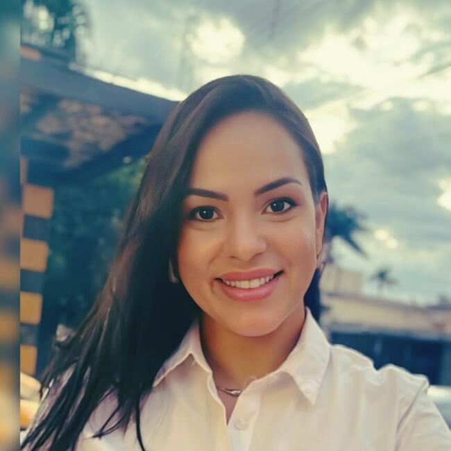 Babá em Goiânia: Renata (enfermeira)