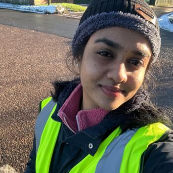 Babysitter Birmingham: Lini