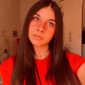 Babysitter in Foligno: Annalou