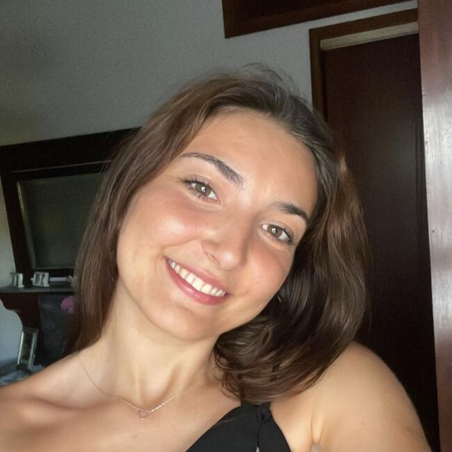 Babysitter in Cascais: Ines