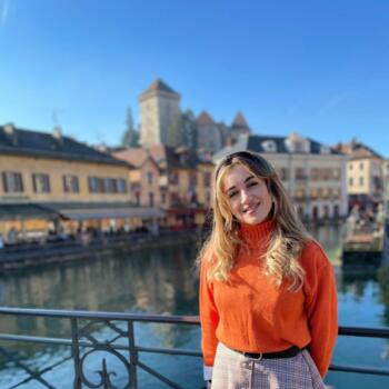 Babysitter in Athens: Eleftheria