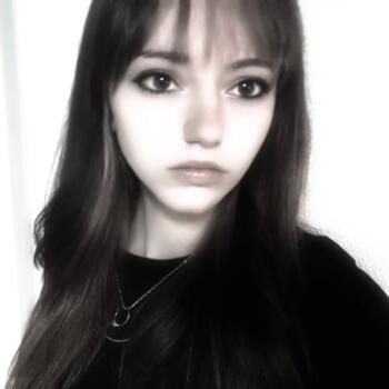 Babysitter in Poitiers: Tiphaine