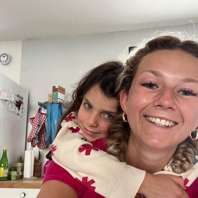 Babysitter in Bordeaux: Rosalie