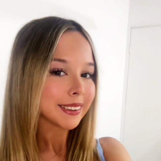 Babysitter in Sunshine Coast: Willow