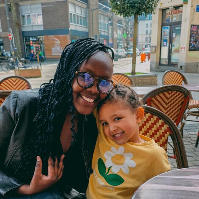 Babysitter Job in Dendermonde: Joan