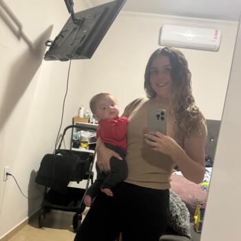 Babysitting job in Avaré: babysitting job Estefânia
