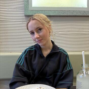 Babysitter in Torquay: Amelia