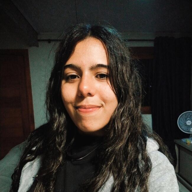 Babysitter in Caxias do Sul: Thaliane
