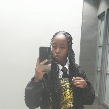 Babysitter Randburg: Hunadi