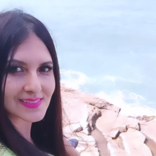 Babysitter in Palhoça: Michelle