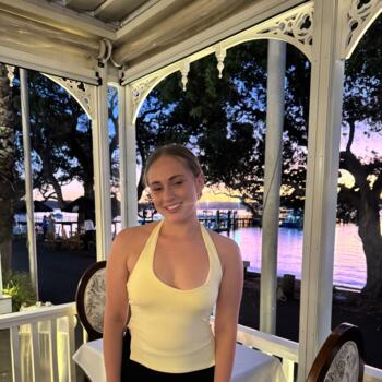 Babysitter Auckland: Allie Hancox