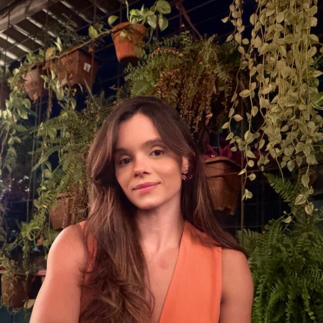 Emprego de babá em Montes Claros: HANNA