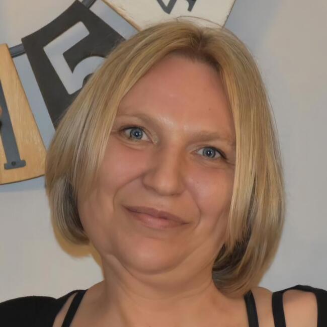 Babysitter in Courcelles: Sylvie