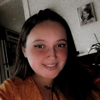 Babysitter in La Madeleine: Elodie