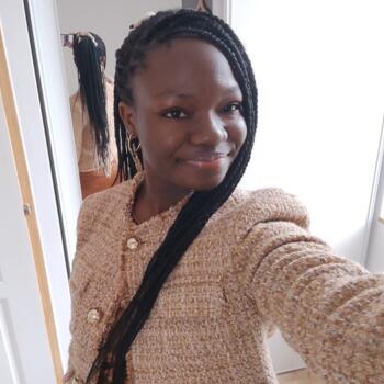 Babysitter in Grenoble: Carmelle