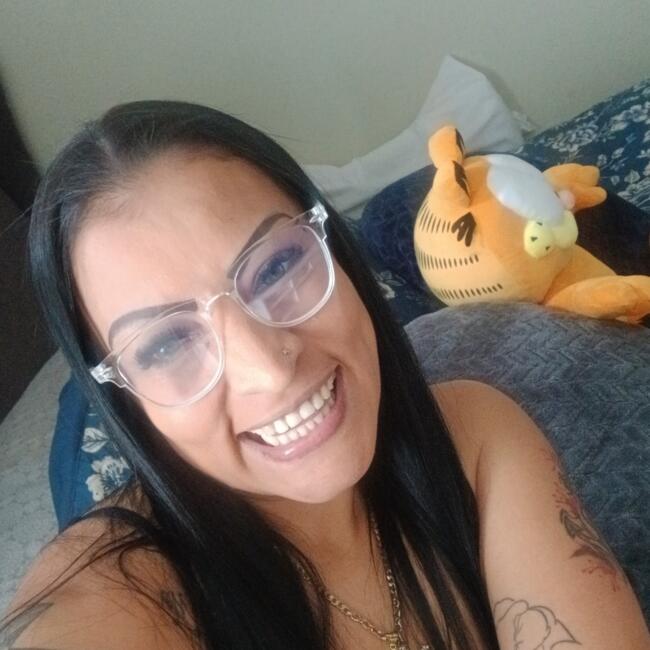 Babysitter in Miramar: Monica