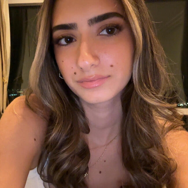 جليسة أطفال في دبي: Mikaella