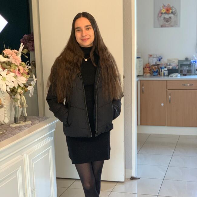 Babysitter in Chaufour-Notre-Dame: Louna