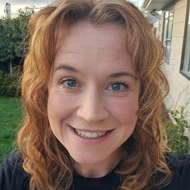 Babysitter in Nelson: Sarah