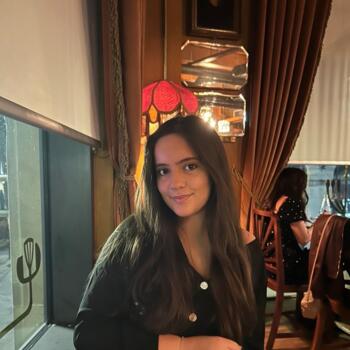 Babysitter in Cheltenham: Layla